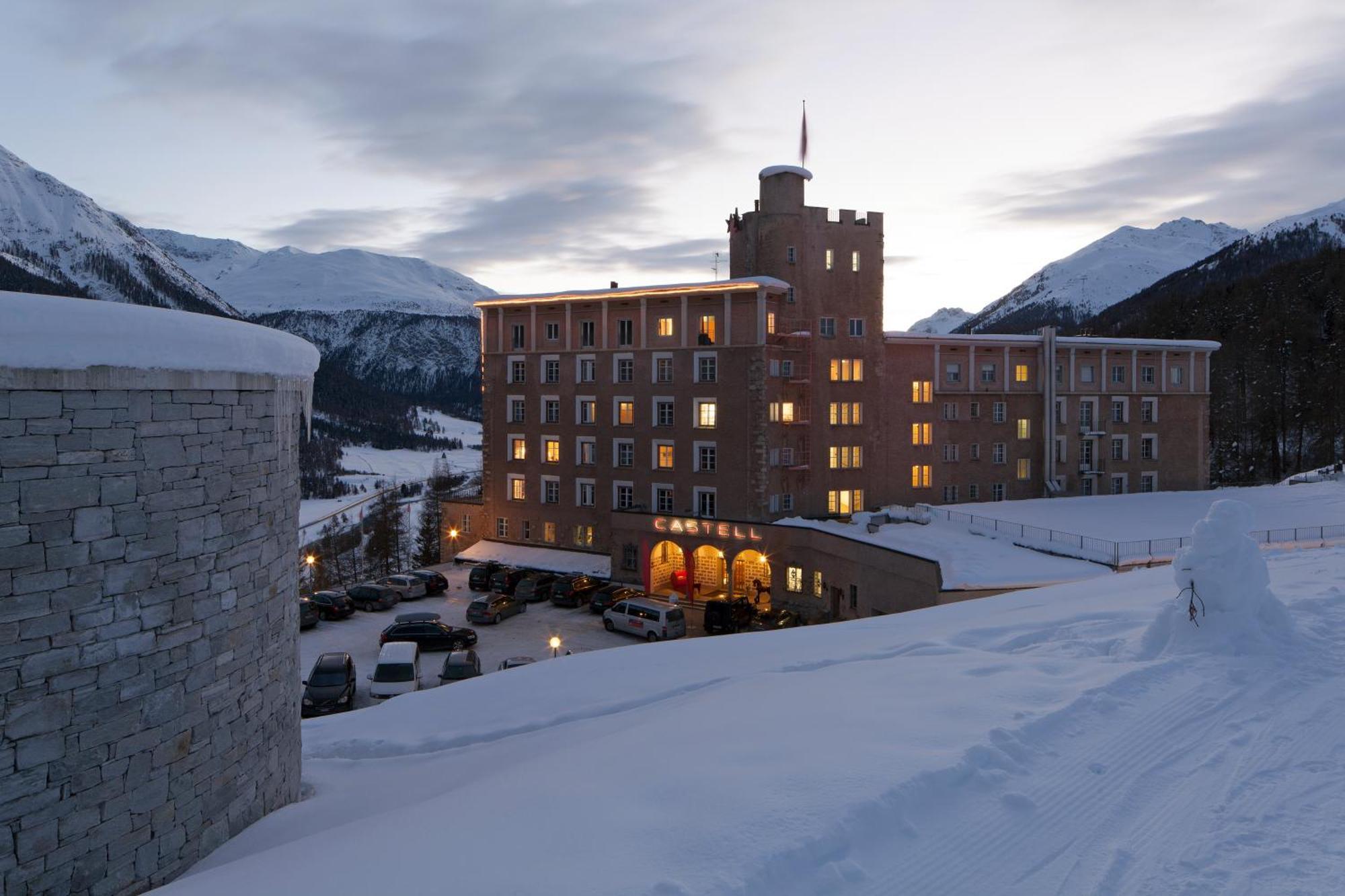 Hotel Castell Zuoz Exterior photo