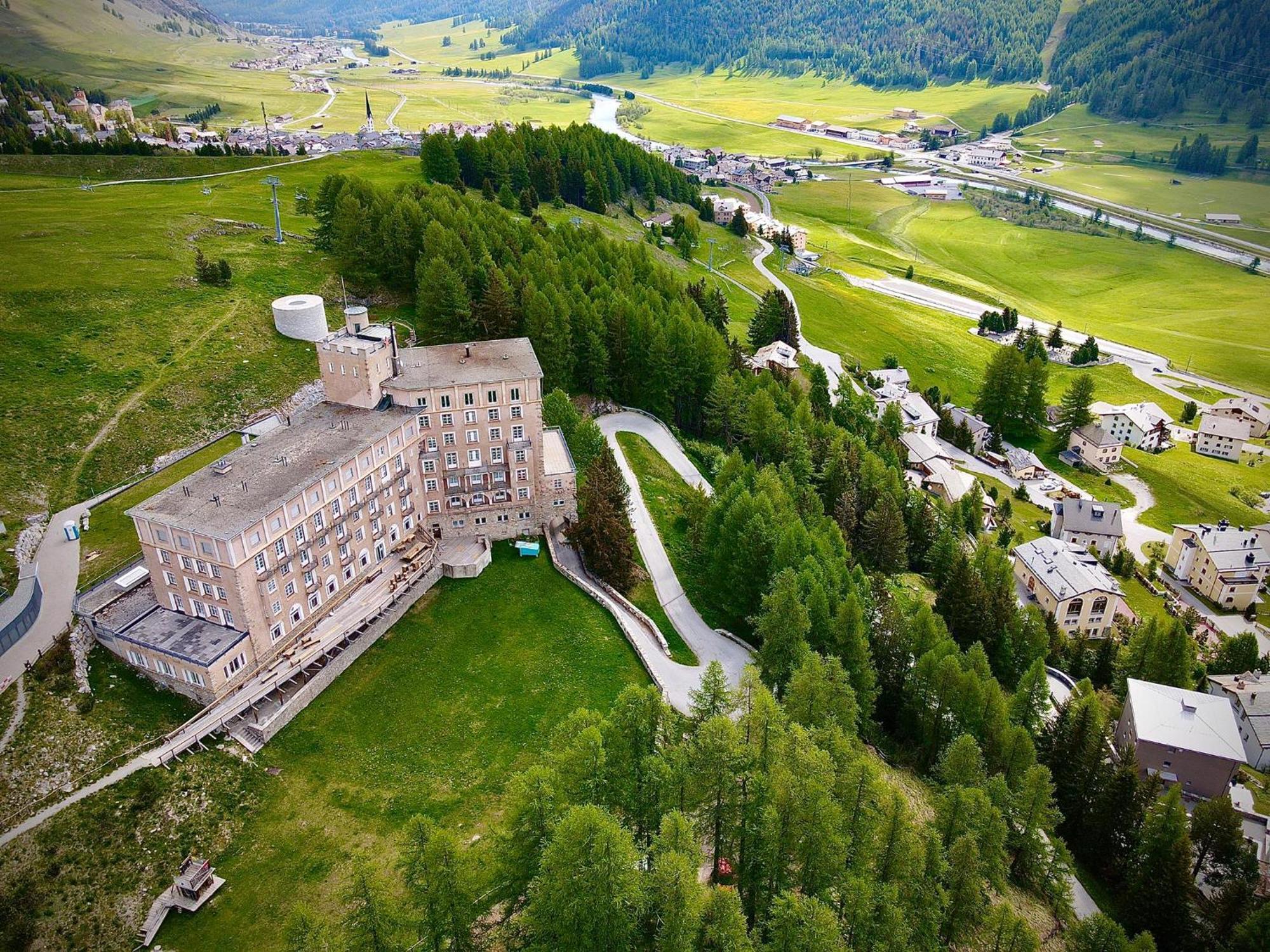 Hotel Castell Zuoz Exterior photo