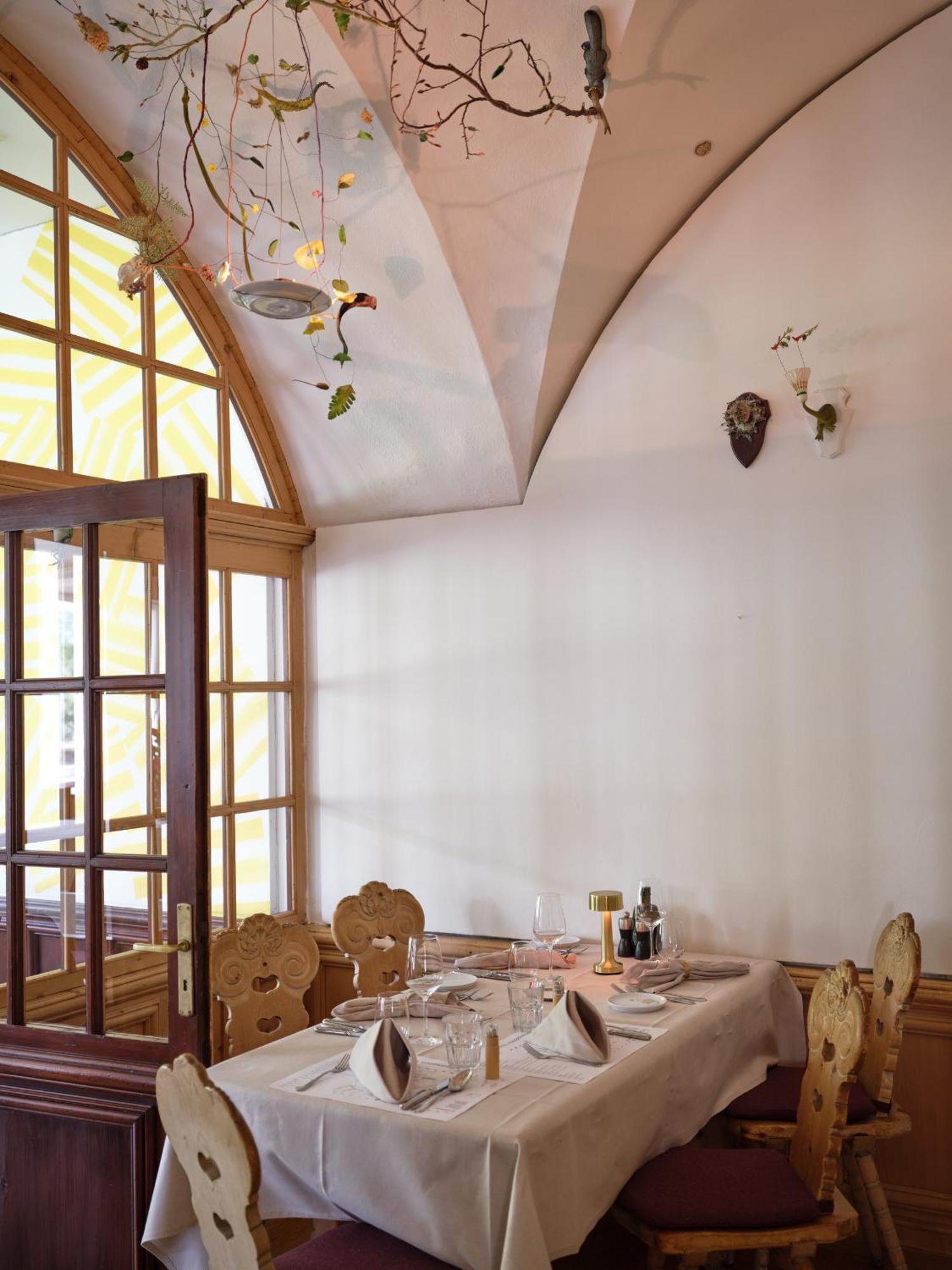 Hotel Castell Zuoz Exterior photo