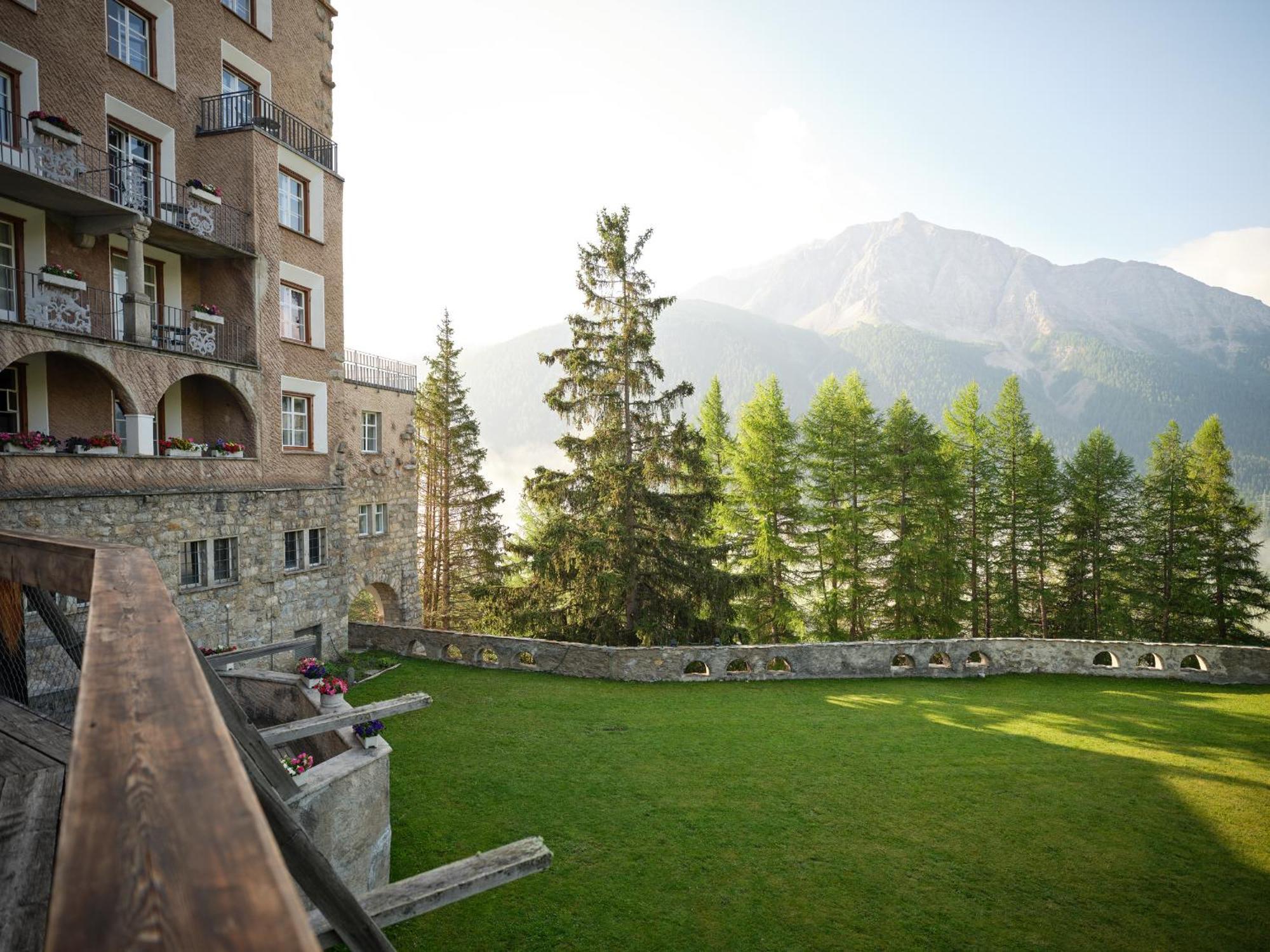Hotel Castell Zuoz Exterior photo